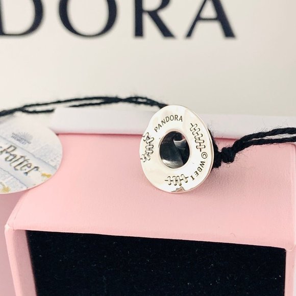 Pandora Harry Potter Sorting Hat Charm - Picture 4 of 4